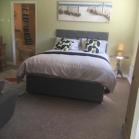 Valley Farmhouse, Westhall Redisham Bagian luar foto