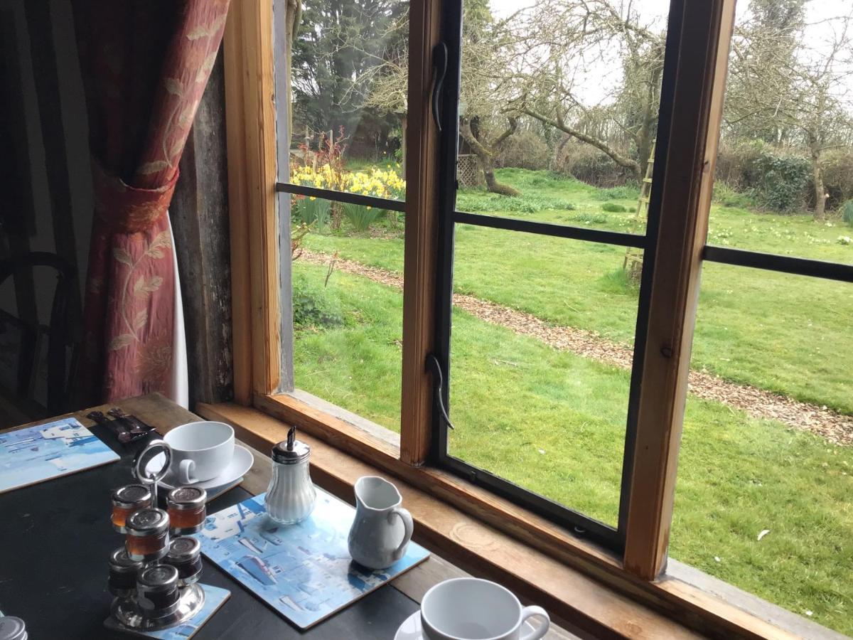 Valley Farmhouse, Westhall Redisham Bagian luar foto